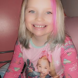 Meet your Posher, Maddie